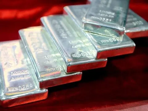 Giá bạc phá vỡ ngưỡng kháng cự quan trọng, chuẩn bị 'cất cánh'?
