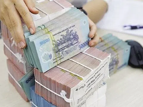 Lãi suất biến động, tiền gửi tăng mạnh