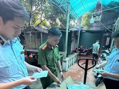 Hà Nội: Phát hiện, thu giữ 15.000 mặt nạ dưỡng da nhập lậu, không rõ nguồn gốc