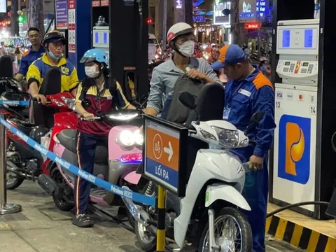 Từ tháng 8/2025, sẽ bán loại xăng mới, người dân tại TP Hồ Chí Minh và Hà Nội nên biết để mua và sử dụng