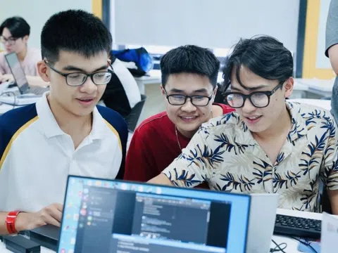 Ngành học từng bị chê 'khó xin việc', giờ được doanh nghiệp tranh nhau săn đón: Lương khởi điểm 60 triệu/tháng