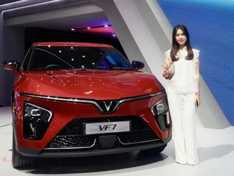 Vừa ra mắt tại Indonesia, người bản địa không ngần ngại đánh giá thẳng VinFast VF 7 về thiết kế cùng khả năng vận hành ở mọi cung đường
