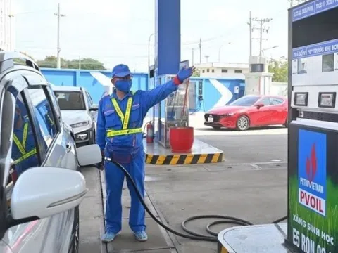 Từ tháng 1/2026 sẽ chuyển sang dùng loại xăng hoàn toàn mới: Ô tô, xe máy nào sẽ tương thích?