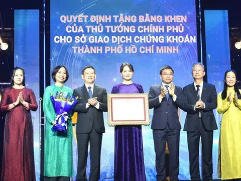 Bước chuyển mình ngoạn mục của thị trường chứng khoán Việt Nam - Bệ phóng cho doanh nghiệp phát triển