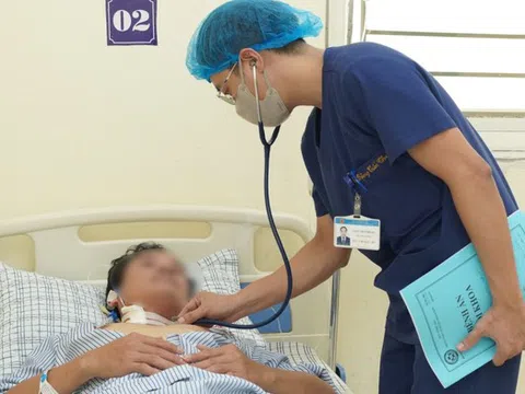 Người đàn ông 39 tuổi nguy kịch sau khi bị kiến cắn