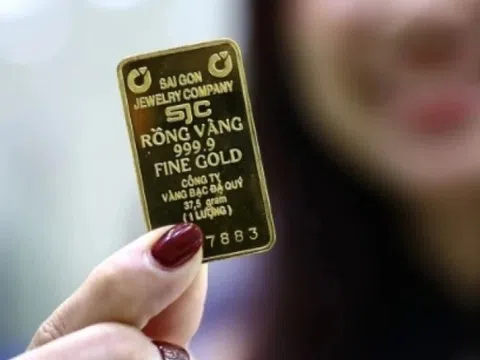 Giá vàng bất ngờ bật tăng