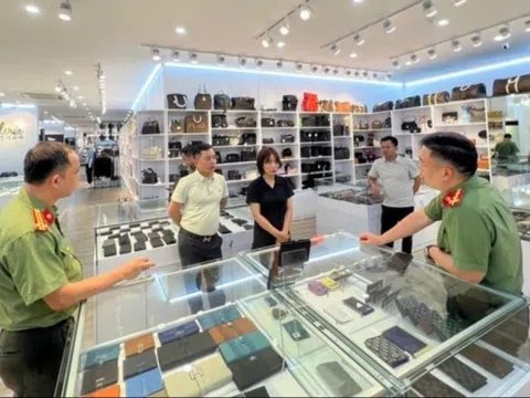 Hà Nội: Phát hiện hàng nghìn sản phẩm giả thương hiệu lớn với giá trị hơn 5 tỷ đồng tại khu đô thị Mỹ Đình