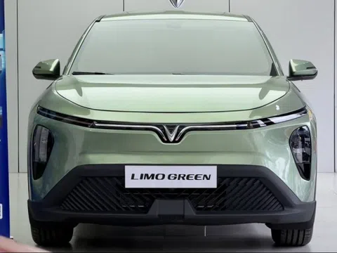 VinFast Limo Green chốt giao xe vào ngày mai: 'Bom tấn' phân khúc MPV cỡ trung, đe dọa vị thế Xpander, XL7, Veloz Cross
