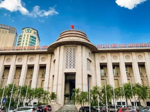 Chính phủ yêu cầu Ngân hàng Nhà nước chủ động điều chỉnh chỉ tiêu tăng trưởng tín dụng năm 2025 phù hợp với lạm phát, thúc đẩy tăng trưởng kinh tế 8,3 – 8,5%