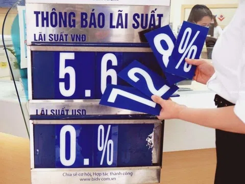 Chuyên gia dự báo xu hướng lãi suất cuối năm 2025
