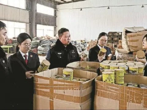 Theo dõi các cuộc gọi telesale, công an triệt phá đường dây sữa giả đã lừa đảo hơn 60.000 người cao tuổi, quy mô 23 tỷ đồng