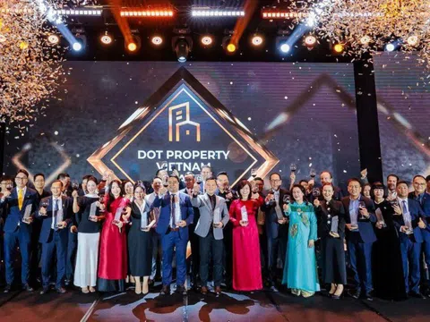Bất động sản Việt Nam 2025: Kỷ nguyên vươn mình của những người tiên phong