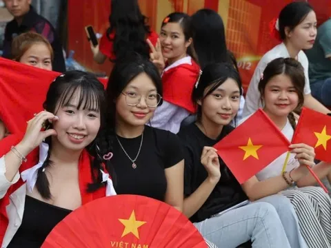 Ngân hàng tặng tiền cho khách, cảnh báo lừa đảo