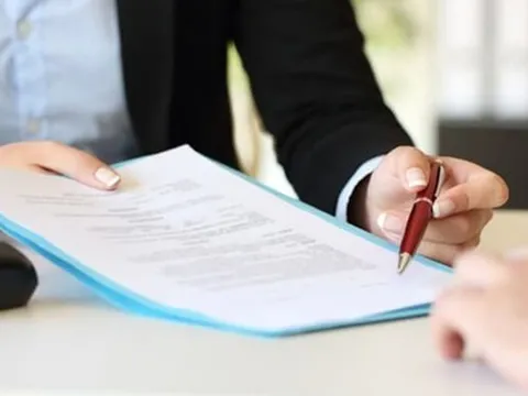 Công ty có bắt buộc phải xác nhận thu nhập cho nhân viên mua nhà ở xã hội?