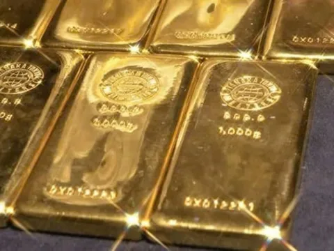 Giá vàng ‘hụt hơi' sau khi phá vỡ mọi kỷ lục
