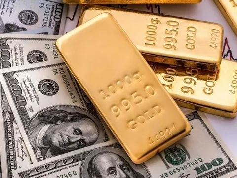 Dự trữ vàng vượt trái phiếu kho bạc Mỹ lần đầu tiên sau 30 năm