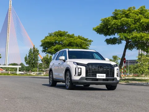 Giá xe Hyundai giảm mạnh tháng Ngâu: Palisade chạm đáy, Accent dễ xuống dưới 400 triệu đồng