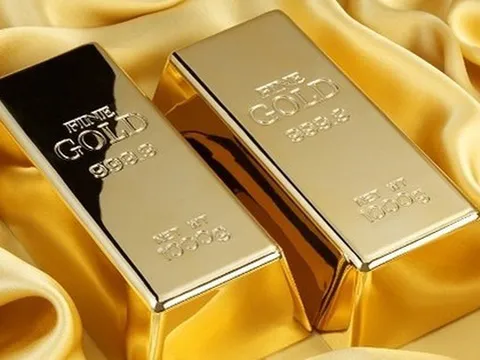 Vàng leo 1 mạch không nghỉ, nhà đầu tư nhớn nhác: "Mình cần bán 22 lượng SJC giá 155 triệu đồng/lượng"