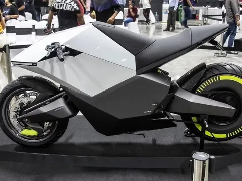 Siêu mô tô điện tăng tốc từ 0-100 km/h trong 2 giây với công nghệ 'pin trâu' độc quyền