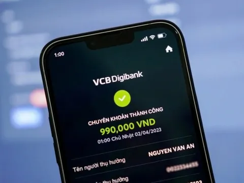 Đề nghị người đã chuyển tiền vào tài khoản 0411000997642 tại Vietcombank khẩn trương báo công an