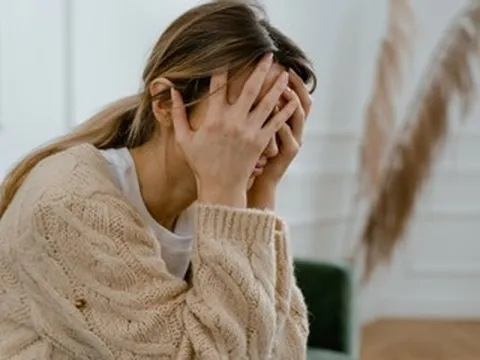 Anh em 'đấu tố' nhau trong đám tang mẹ vì chuyện không nhận tiền phúng điếu