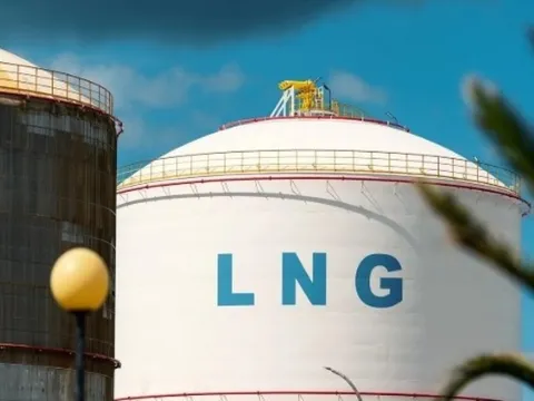 Cảnh báo thị trường LNG: Từ khan hiếm đến nguy cơ dư cung, có thể mất gần 40% giá trị trong 5 năm tới?