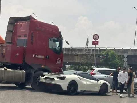 Siêu xe Ferrari 488 từng va chạm xe đầu kéo: Chủ cũ là một hoa hậu, rao bán với giá rất rẻ