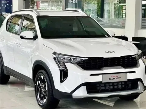 KIA Sonet ‘đấu thẳng’ với Toyota Raize: 'Nhỏ mà có võ’ lại rẻ, cơ hội sở hữu SUV đô thị nay đã quá dễ dàng