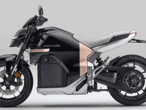 Xe máy điện Honda sạc nhanh như ô tô chính thức lộ diện, giá bán bằng 1 chiếc ô tô