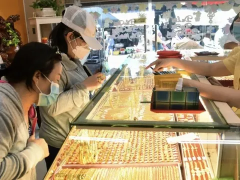 Giá vàng tăng rất mạnh