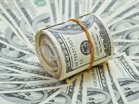 Tỷ giá USD hôm nay 9/10: USD chợ đen nóng trở lại, ngân hàng tiếp tục hạ giá