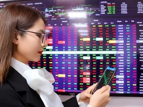 Dự báo dòng tiền chuẩn bị xoay trục, VNDirect chỉ tên nhóm cổ phiếu chưa tăng mạnh và có câu chuyện tăng trưởng