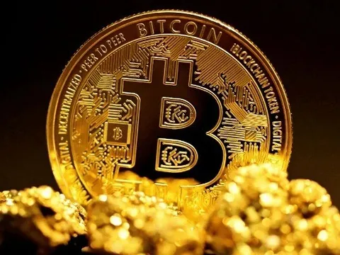 Bitcoin tăng chóng mặt, chuyên gia cảnh báo rủi ro 'tiền ảo vô giá trị'