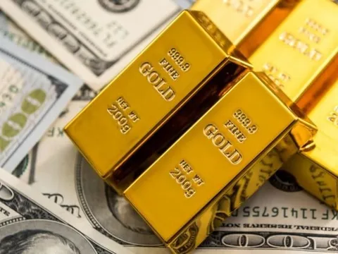 Giá vàng tăng dữ dội nhất trong hơn 40 năm: Nguyên nhân đến từ đâu?