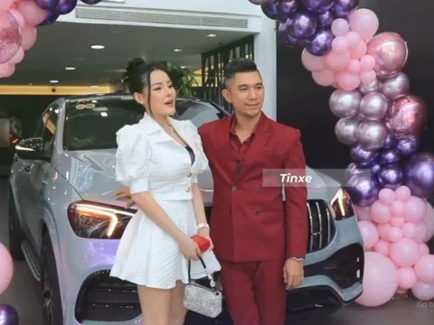Từ Maserati độc bản đến Mercedes độ Maybach: Dàn xế khủng của Ngân 98 khiến dân mạng 'mắt tròn mắt dẹt'