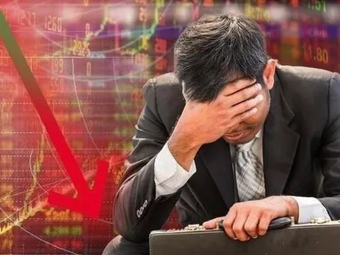 Khối ngoại tiếp đà bán ròng hơn nghìn tỷ trong phiên VN-Index chinh phục đỉnh mới, "xả" mạnh loạt cổ phiếu Bluechips