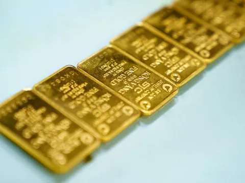 FiinRatings: Thu nhập từ vàng và ngoại hối của ngân hàng tăng vọt, nhóm quốc doanh hưởng lợi lớn nhất