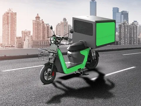 'Xe điện kháng nước' giá 27,8 triệu hút dân shipper: Chạy tới 150 km/lần sạc, nhiều trang bị hiện đại