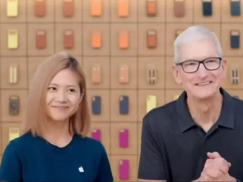 Tim Cook đích thân lên livestream bán iPhone Air tại xứ tỷ dân, khẳng định pin 'trâu' hơn nhờ một điều