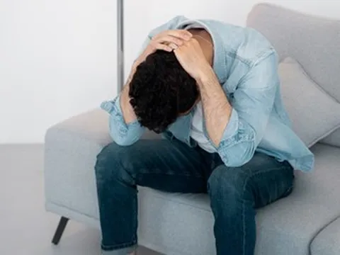 Bí mật mẹ tiết lộ trước lúc lâm chung khiến con trai U40 ngã quỵ