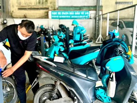 Tạo thuận lợi cho tài xế chuyển sang chạy xe điện