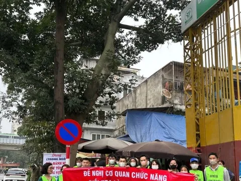 Hàng trăm khách hàng 'sốc' khi nhận thông báo thu hồi căn hộ từ chủ đầu tư Grand Sunlake