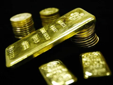 Giá vàng phá đỉnh, ông trùm 160 tỷ USD vẫn chê thứ cả thế giới đang mê mẩn