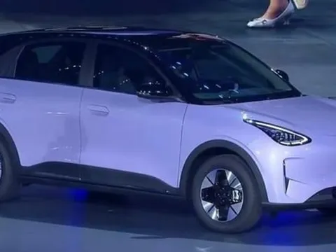 Mẫu hatchback điện cỡ nhỏ ‘chào sân’ với giá 230 triệu, 6 túi khí an toàn, công nghệ pin làm mát bằng chất lỏng dễ ‘hạ gục’ Hyundai i10