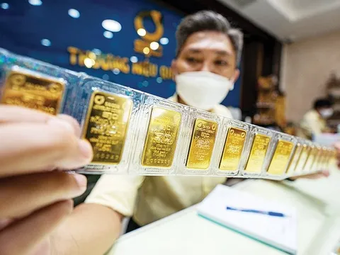 Thanh tra tiệm vàng tại 2 địa phương