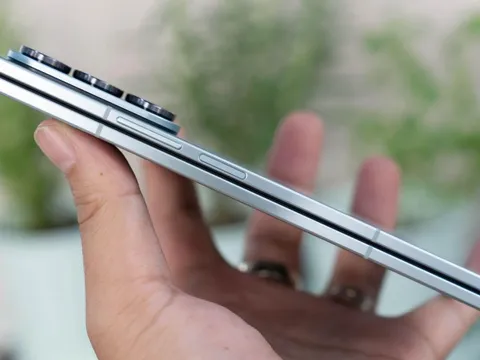 Samsung tạo bước tiến mới trong kỷ nguyên điện thoại gập tích hợp AI với Galaxy Z Fold7
