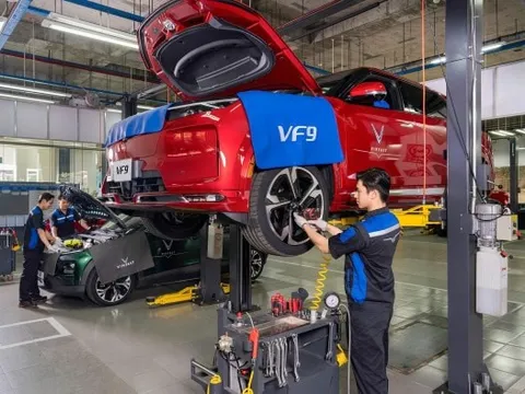 VinFast tuyển 3.200 kỹ thuật viên: Đào tạo miễn phí, bao ăn ở, có lương học việc, xong là vào làm luôn