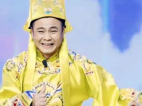NSND Tự Long livestream bán gạo ngon nhất thế giới trên TikTok