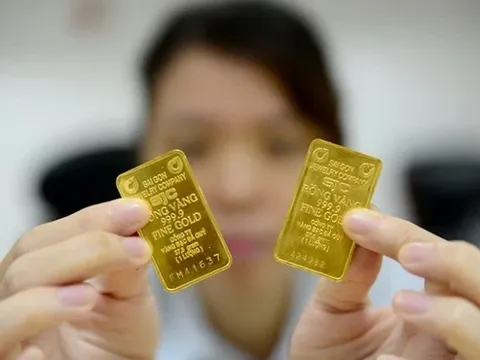 Giá vàng chông chênh, cần đánh thuế giao dịch?