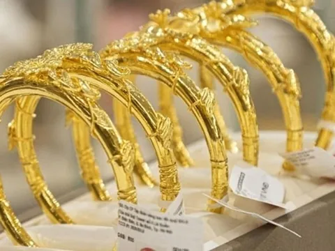 Chưa đầy một tuần, giá vàng ‘bốc hơi’ hơn 5 triệu đồng mỗi lượng